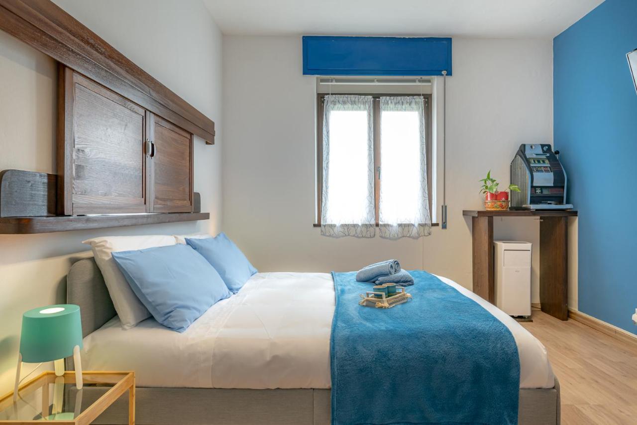 Bilocale Blue Relax Apartment Erba Exterior photo